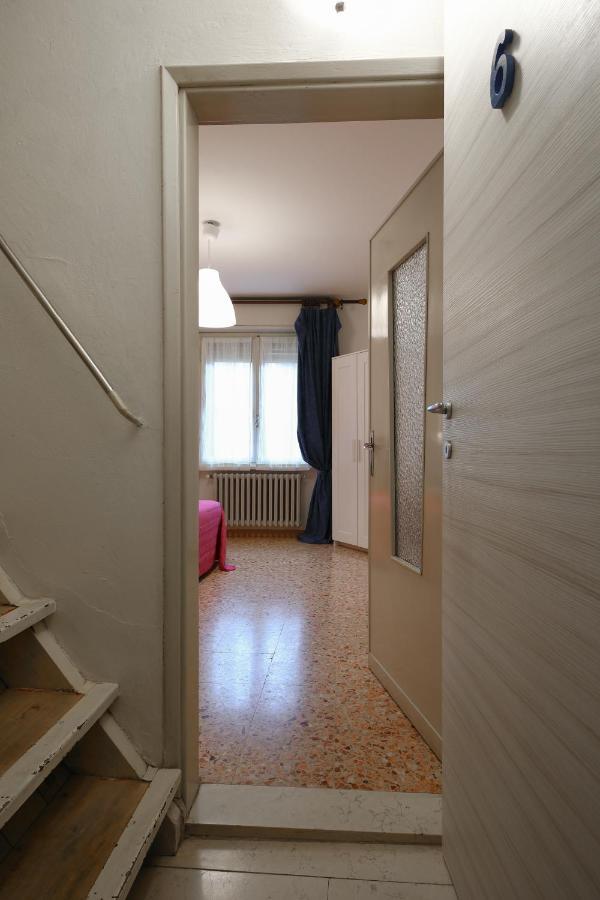 Ingarda Rooms Cavalcaselle Esterno foto